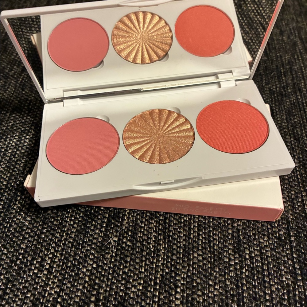 OFRA Midi Palette Sitting Pretty $35 MSRP 3 Pan Blush & Highlighter NIB - Picture 2 of 6
